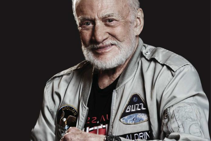 Conversamos con Buzz Aldrin, el hombre que llevó a Omega a la Luna